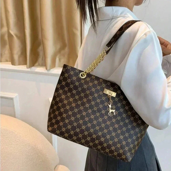 ⚠️Clearance Brown Patterned Large Tote Shoulder Bag Gold Pendant - Picture 6 of 11